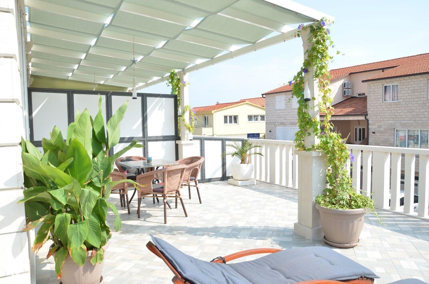 Apartments Dami - 100M From The Sea Orebic Ngoại thất bức ảnh